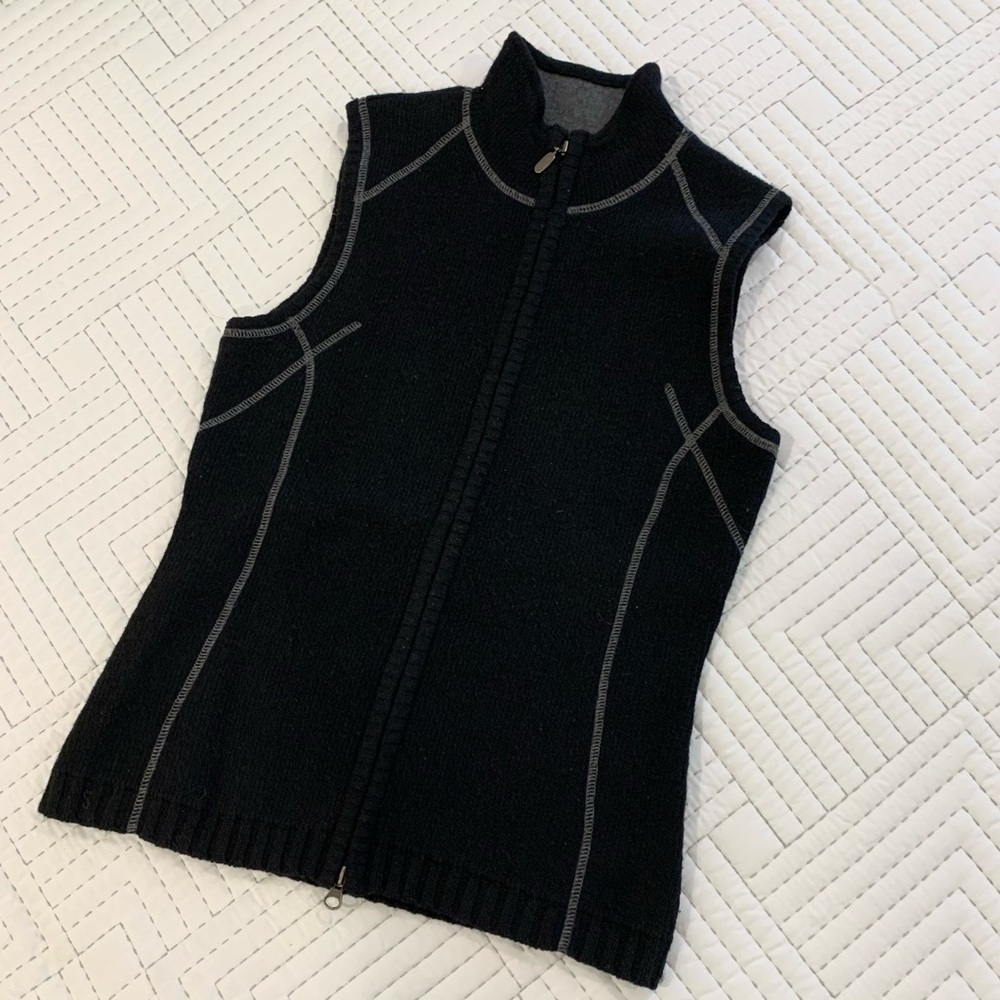 Eddie Bauer, Cotton and Lambwool sweater vest.